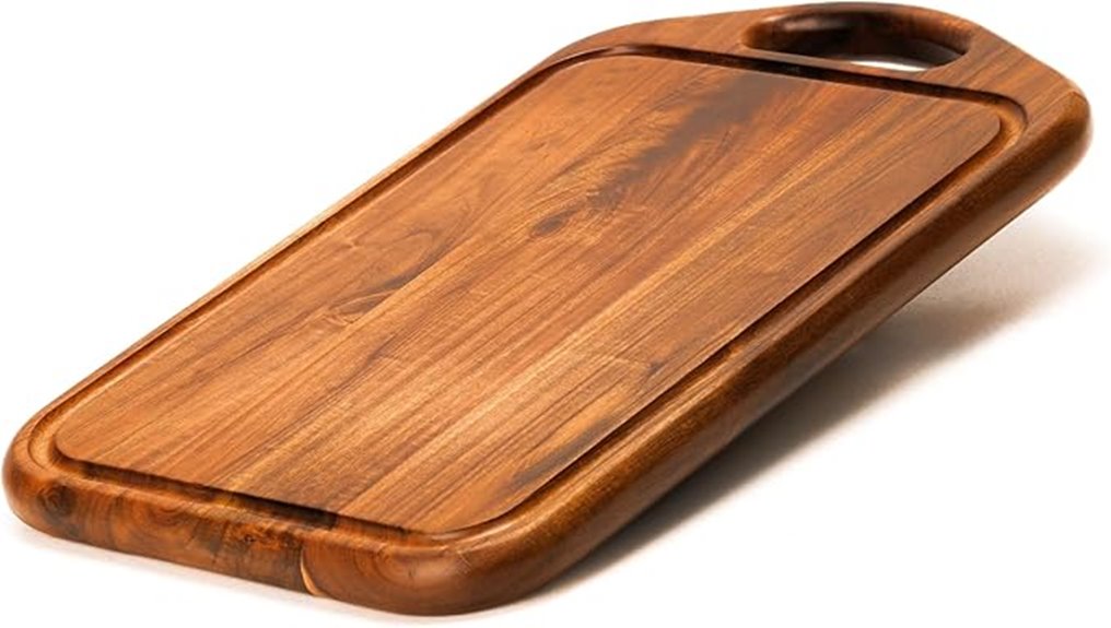 acacia wood cutting board